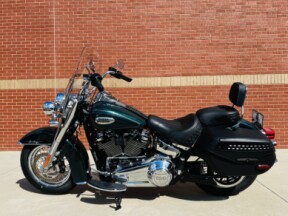 2024 Harley-Davidson® Heritage Classic Alpine Green thumb 1