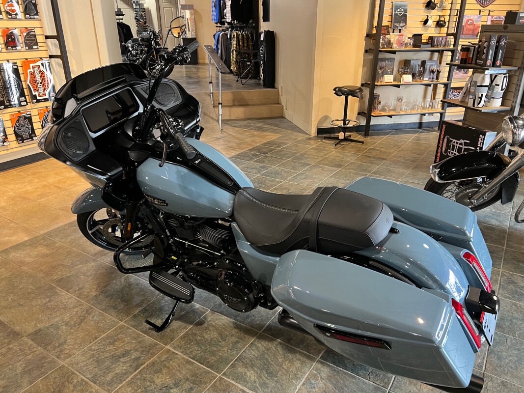 FLTRX 2024 Road Glide - Photo 3