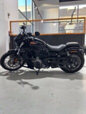 2023 Harley-Davidson<sup>®</sup> Nightster™ Vivid Black - Black Finish thumb 3