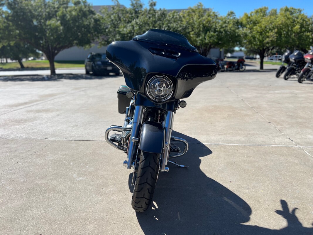 2020 Harley-Davidson CVO Street Glide Black Stardust w/ Magnetic - Photo 3