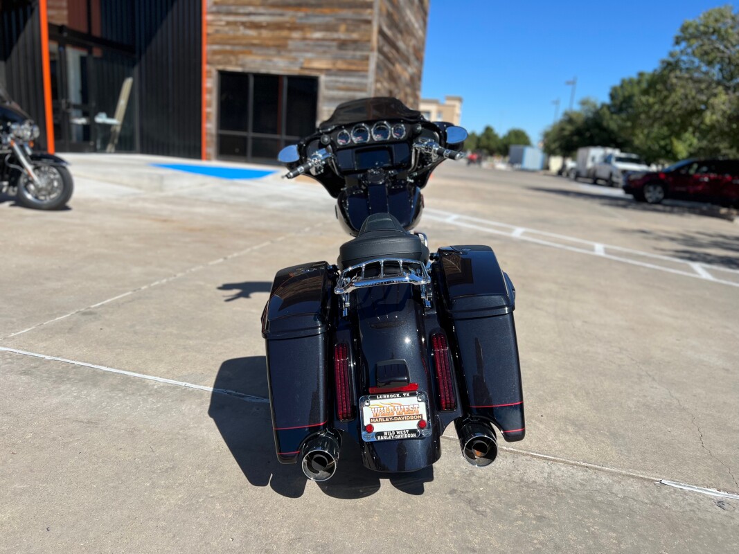 2020 Harley-Davidson CVO Street Glide Black Stardust w/ Magnetic - Photo 7