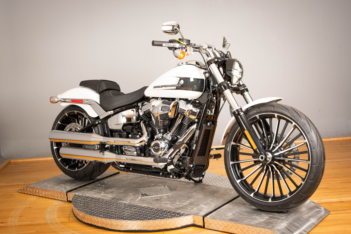 2024 Harley-Davidson Breakout 117 FXBR - Photo 2