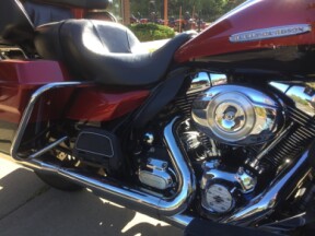 2012 Harley-Davidson® Electra Glide® Ultra Limited EMBR RED/MERLOT W/ PINSTRIP thumb 0