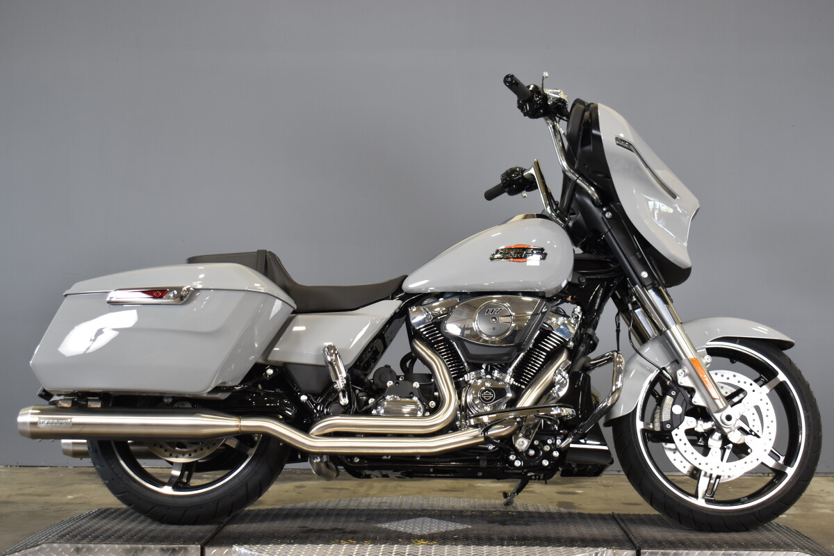 2024 Harley-Davidson Street Glide FLHX