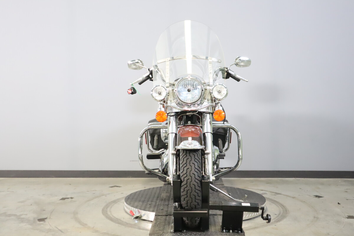 2011 Harley-Davidson Road King Classic FLHR - Photo 3