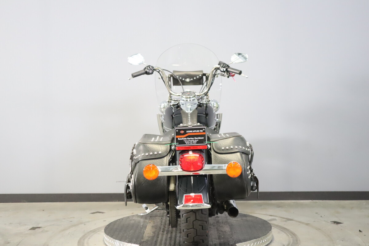 2011 Harley-Davidson Heritage Softail Classic FLSTC - Photo 7