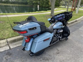 2024 Harley-Davidson<sup>®</sup> Ultra Limited thumb 2