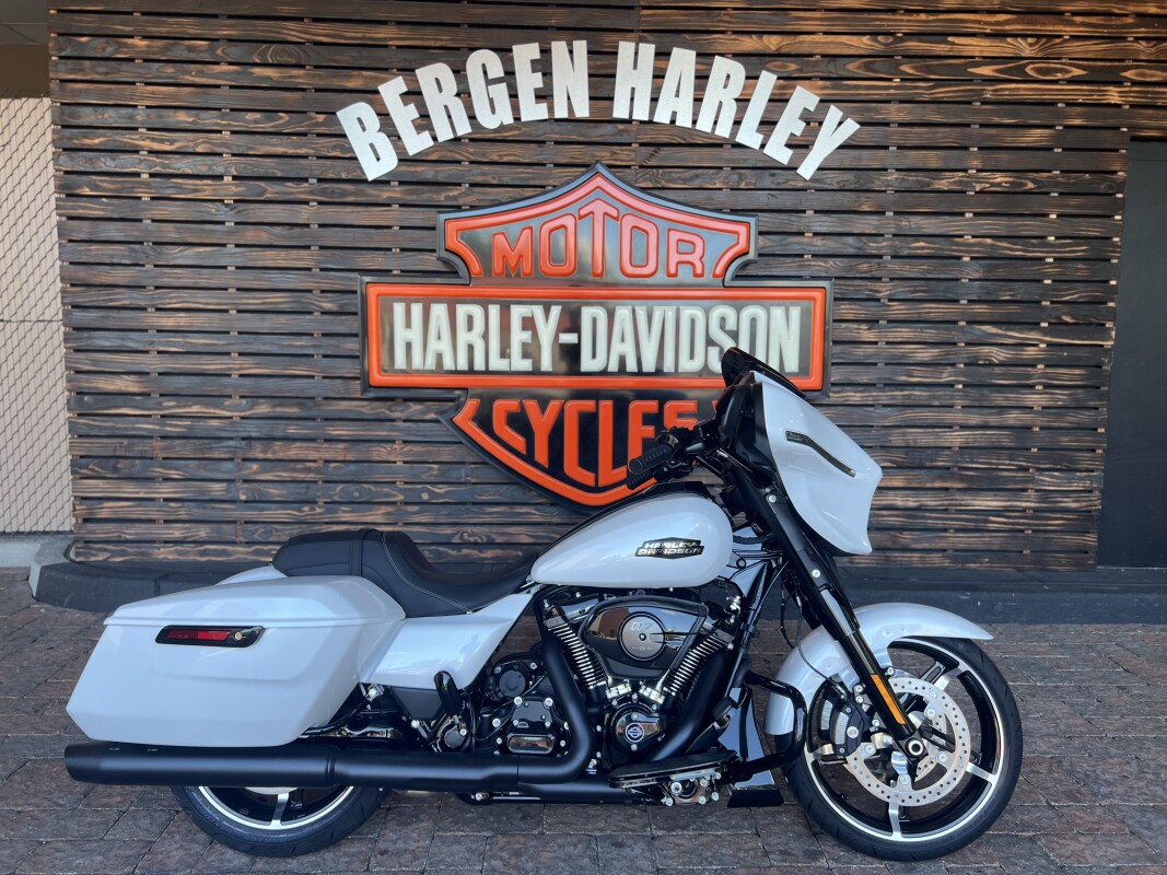 2025 Harley Davidson Street Glide FLHX