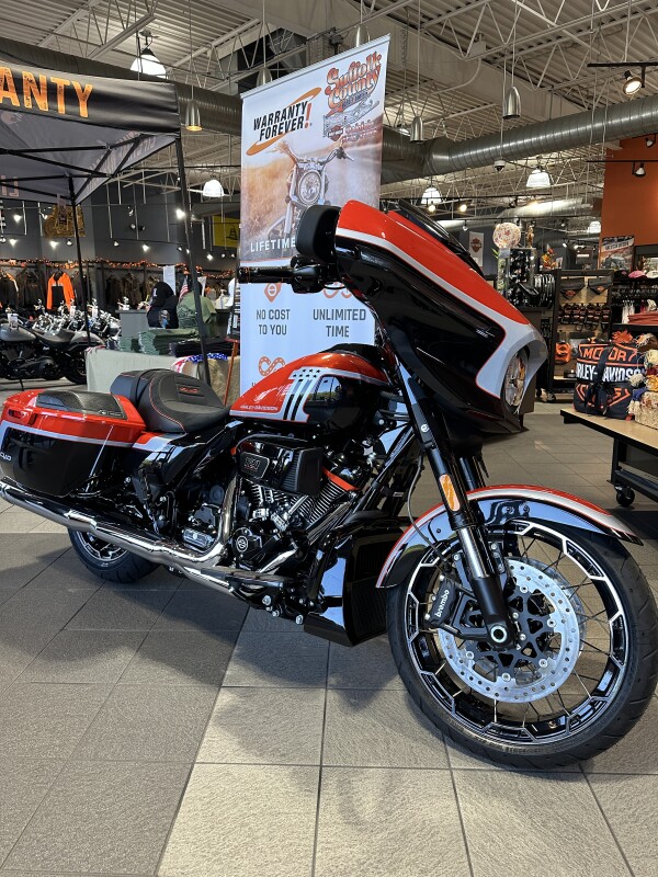 FLHXSE 2024 CVO Street Glide - Photo 6