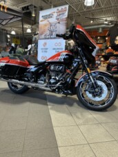 FLHXSE 2024 CVO™ Street Glide® thumb 3
