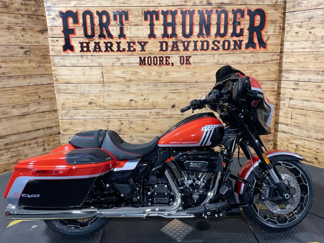 CVO™ Street Glide® Central Texas HD®