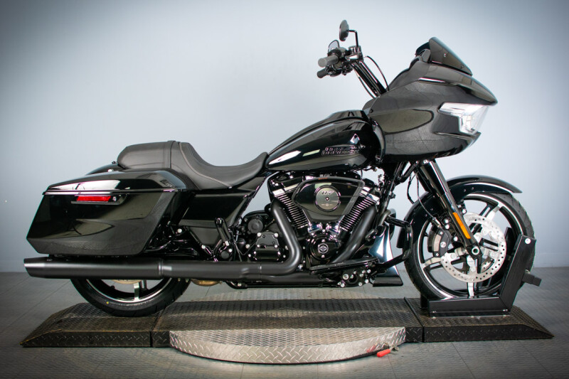 2024 Harley-Davidson® Road Glide™ FLTRX