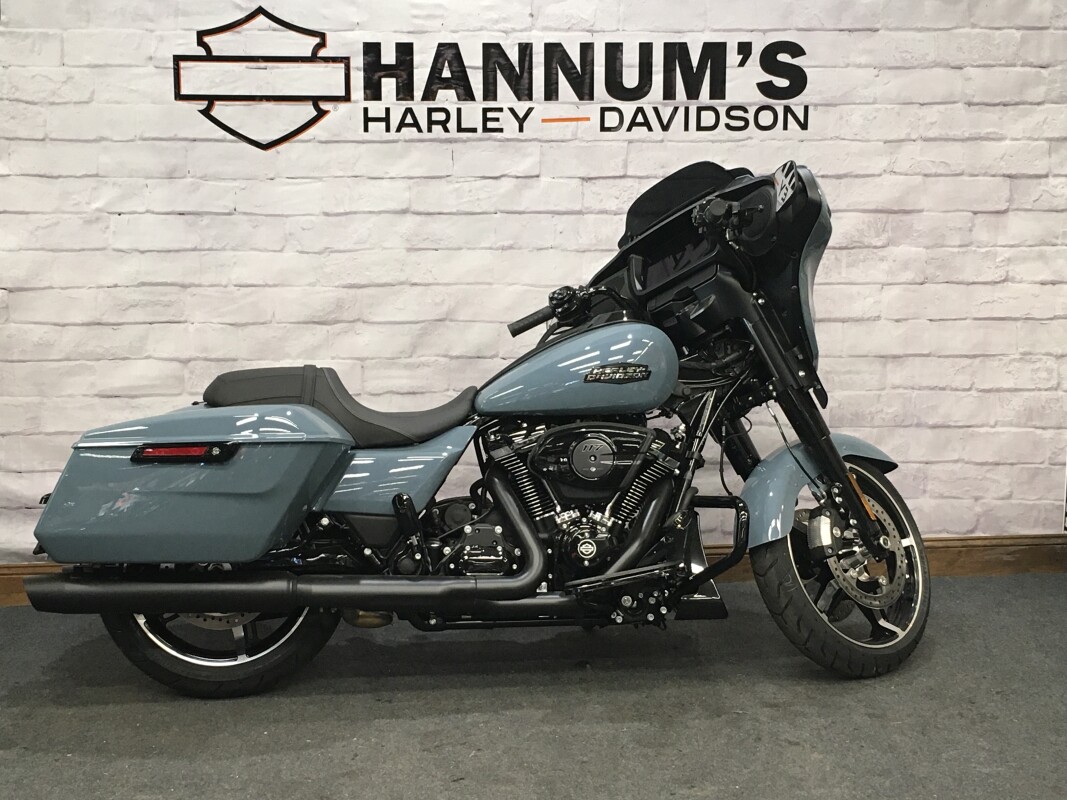 2024 HarleyDavidson® Street Glide® Sharkskin Blue Black Finish FLHX