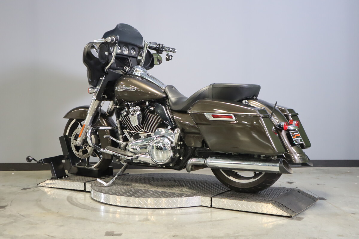 2021 Harley-Davidson Street Glide FLHX - Photo 10