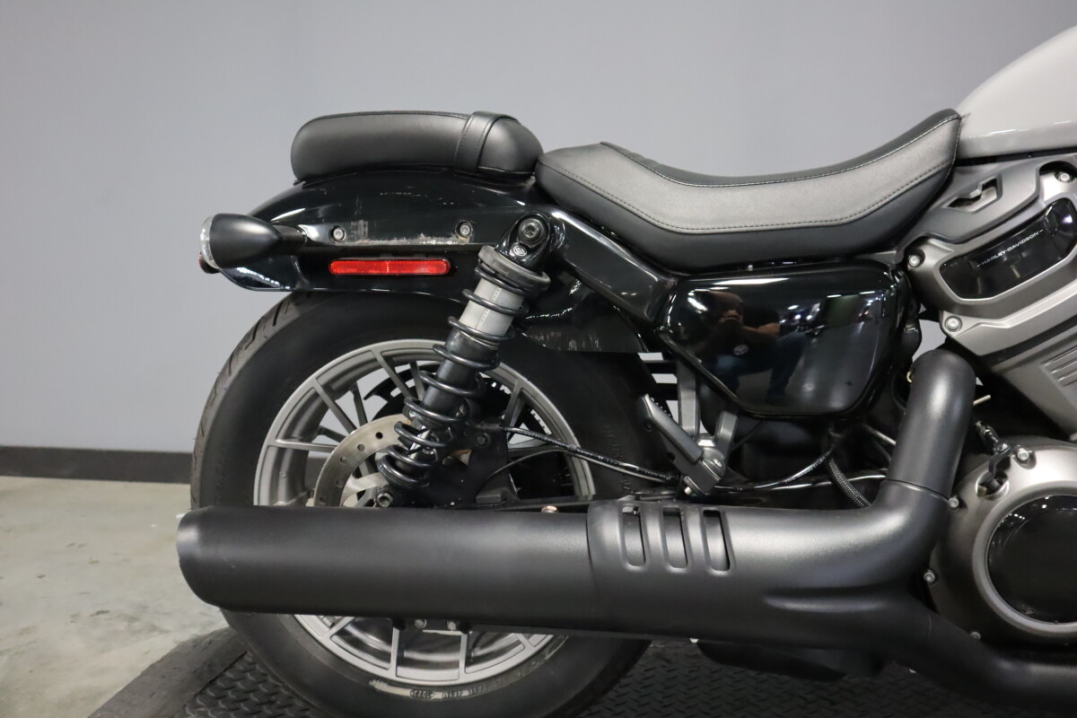 2024 Harley-Davidson® Nightster™ RH975, photo 4