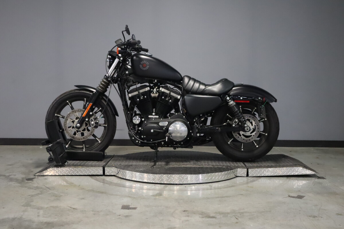 2022 Harley-Davidson Iron 883 XL 883N - Photo 5