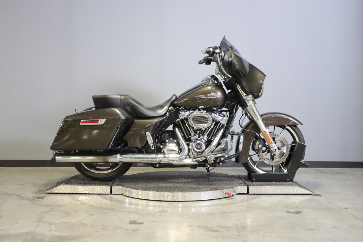 2021 Harley-Davidson Street Glide FLHX
