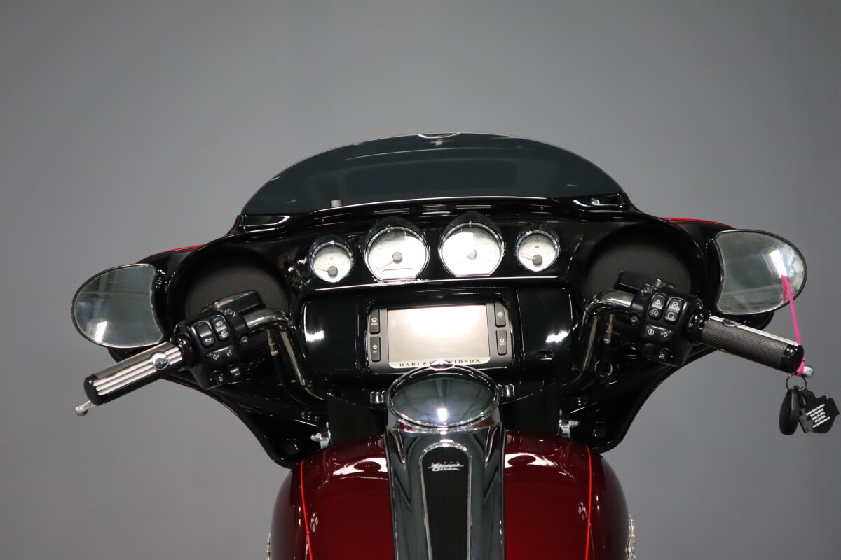 2016 Harley-Davidson Street Glide Special FLHXS - Photo 3