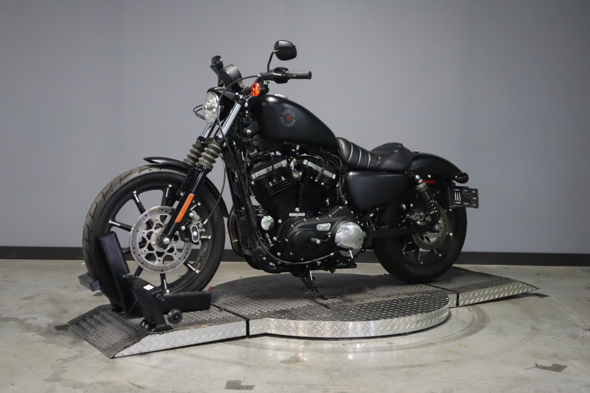 2022 Harley-Davidson Iron 883 XL 883N - Photo 4
