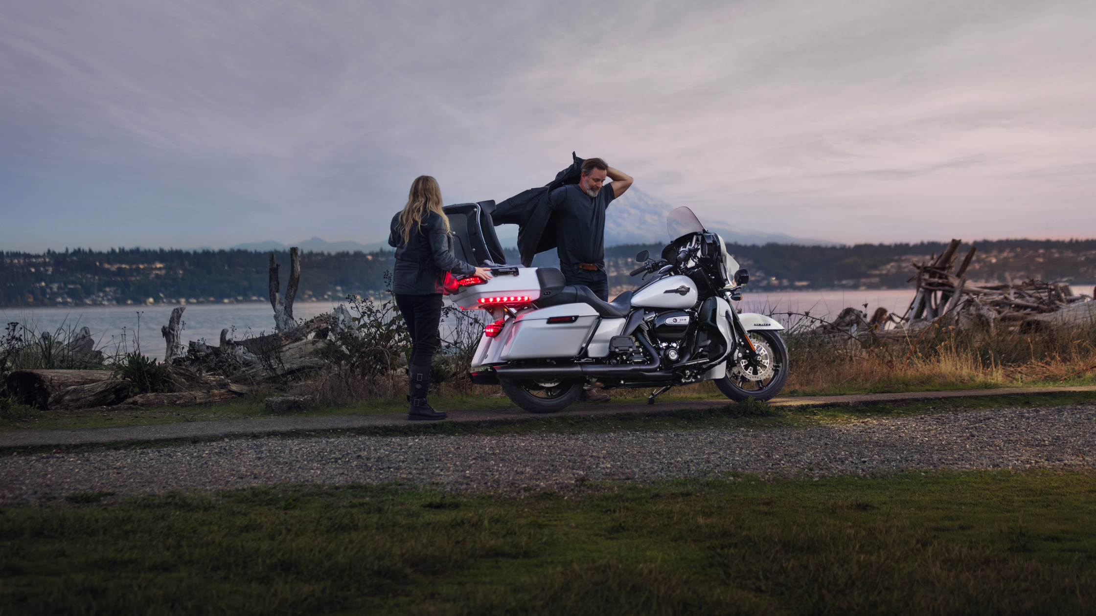 2024 Harley-Davidson® Ultra Limited® Parked At The Road
