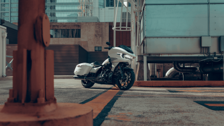 Riding the 2024 Harley-Davidson® CVO™ Road Glide® ST: Charlotte’s Best Scenic Outings