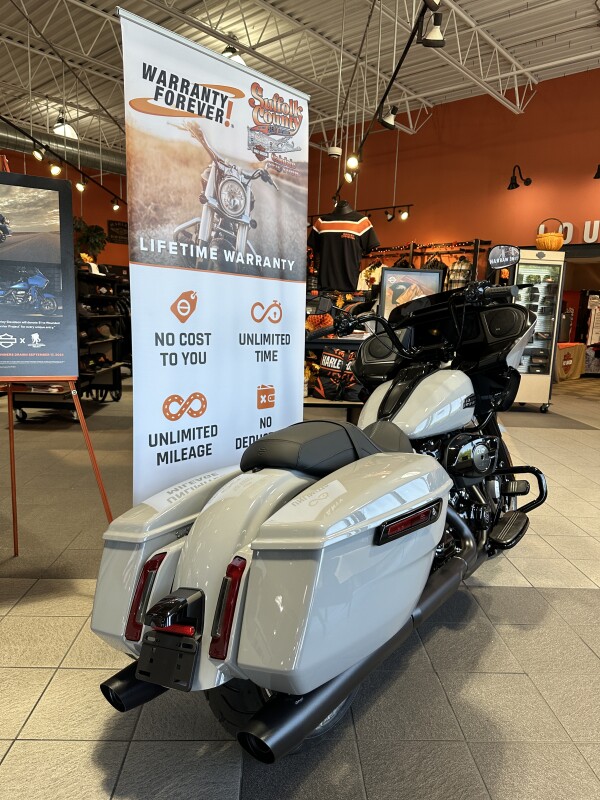 FLTRX 2025 Road Glide - Photo 3