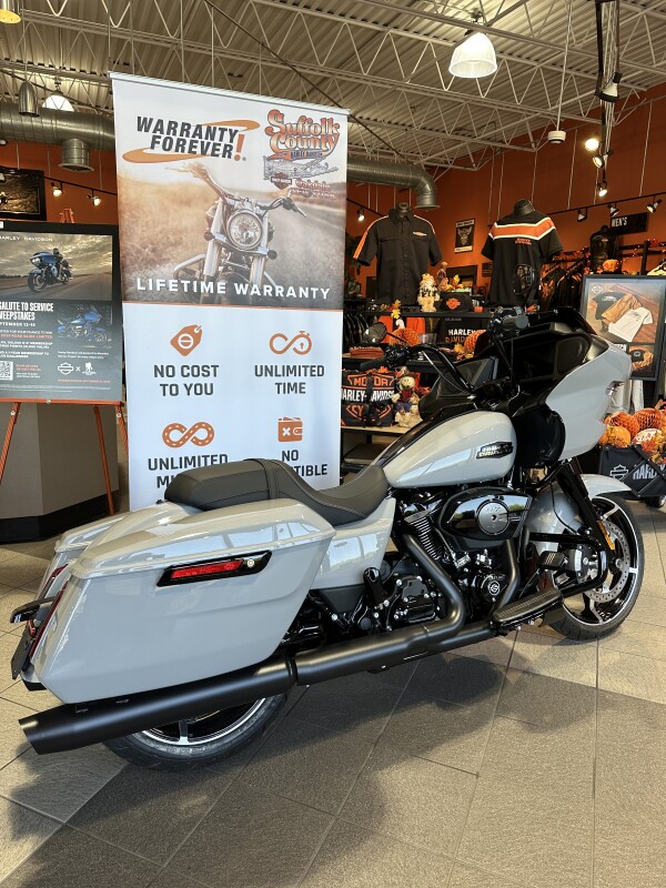FLTRX 2025 Road Glide - Photo 5