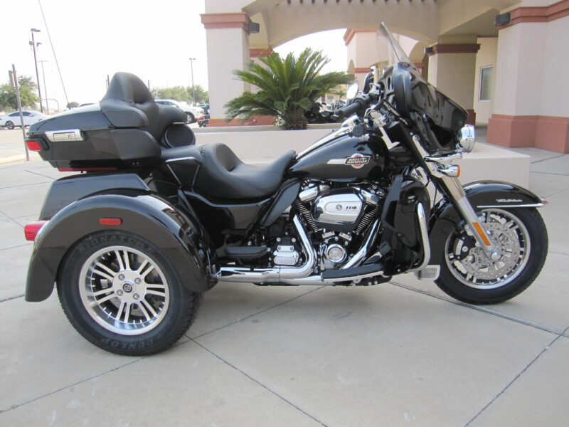FLHTCUTG 2024 Tri Glide<sup>®</sup> Ultra