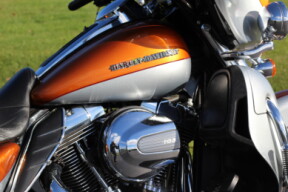FLHTK 2014 Electra Glide<sup>®</sup> Ultra Limited thumb 1