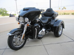 FLHTCUTG 2024 Tri Glide<sup>®</sup> Ultra thumb 1