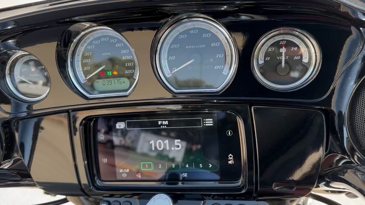 その他 CRISALIDA ULTRALIMITED PRE-ORDER EDITION 2021 Harley-Davidson® Ultra Limited | Midnight Crimson