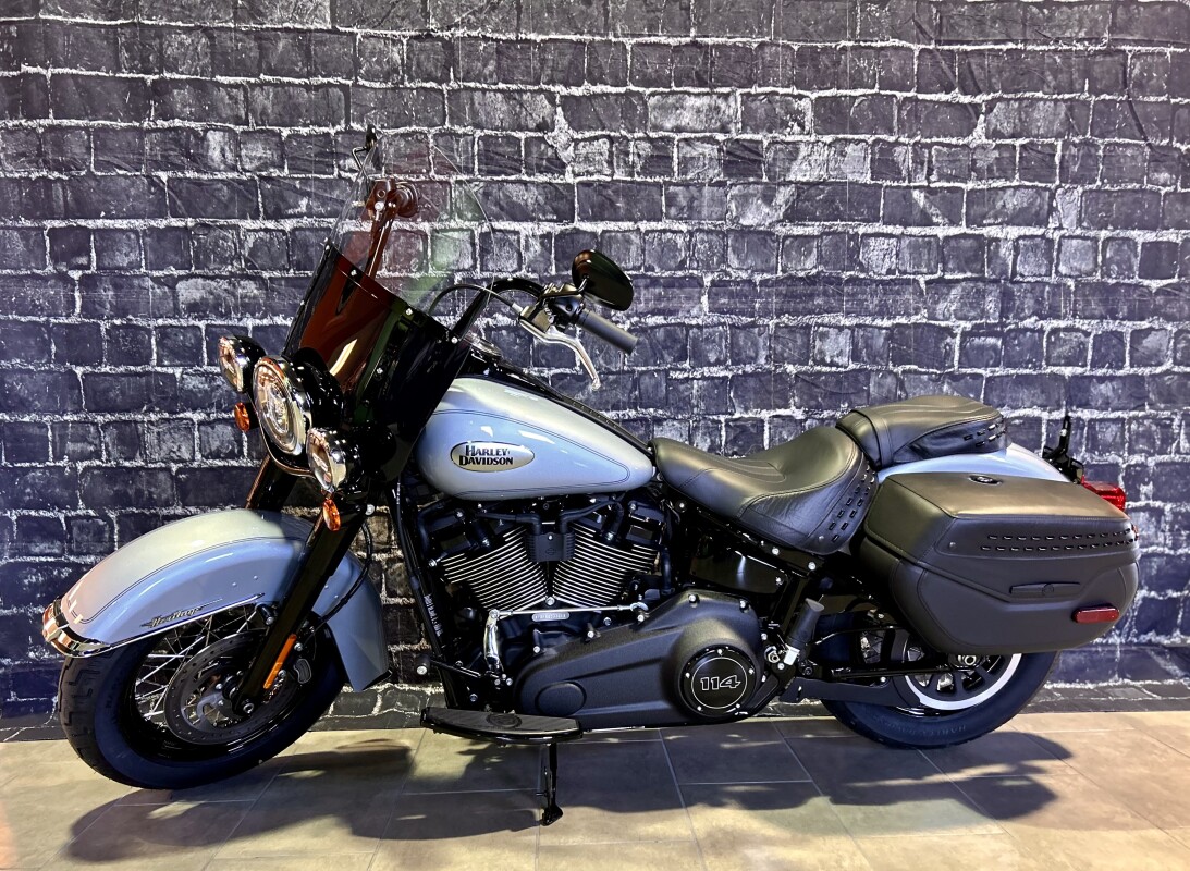 2024 Harley-Davidson Heritage Classic 114 in Atlas Silver Metallic - Photo 8