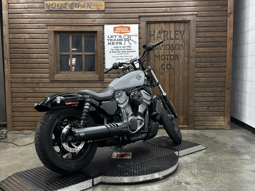 2024 Harley-Davidson Nightster VIVID BLACK - Photo 2