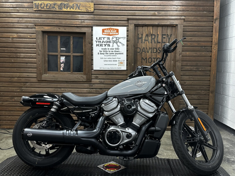 2024 Harley-Davidson<sup>®</sup> Nightster™ VIVID BLACK