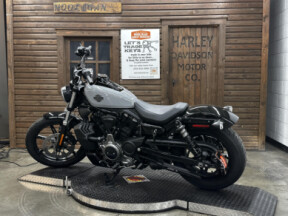 2024 Harley-Davidson<sup>®</sup> Nightster™ VIVID BLACK thumb 1
