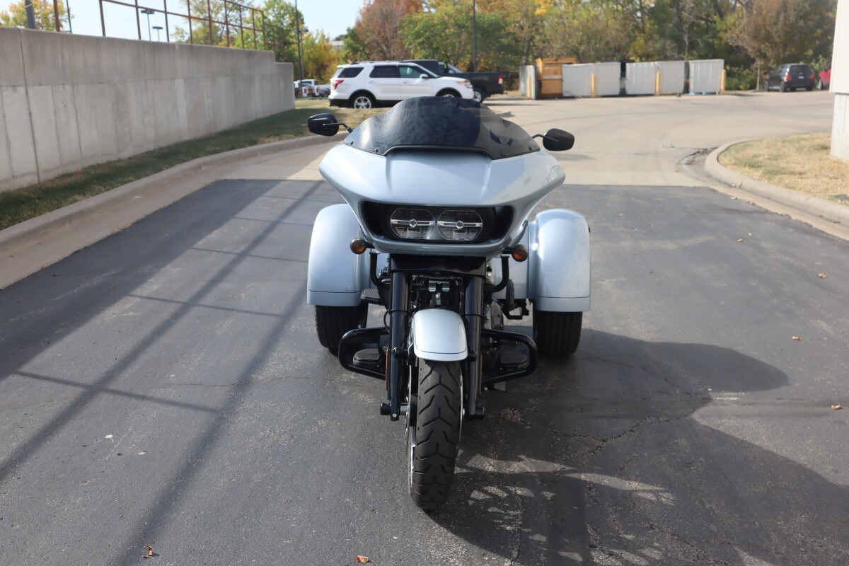 2024 Harley-Davidson Road Glide 3 FLTRT - Photo 2