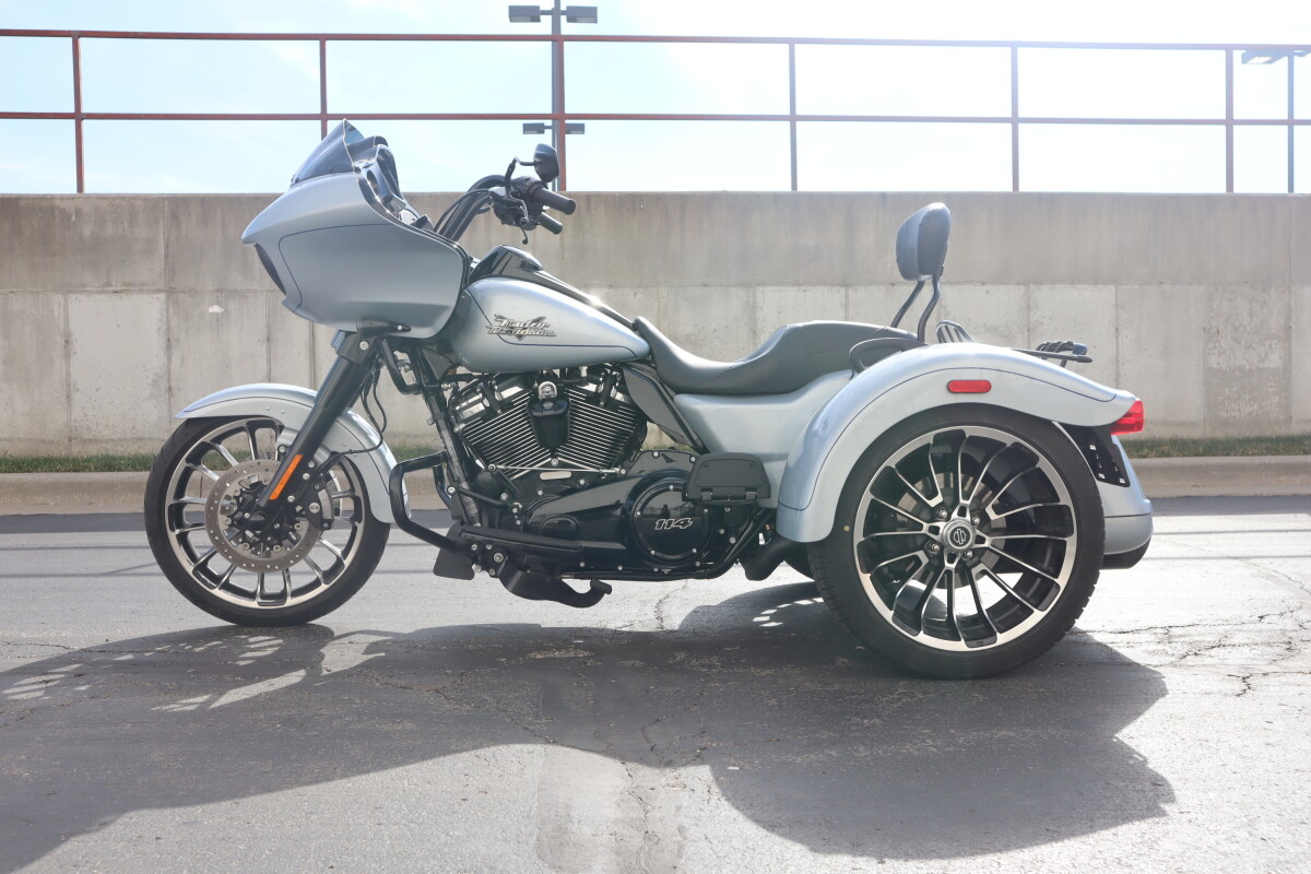 2024 Harley-Davidson Road Glide 3 FLTRT - Photo 4