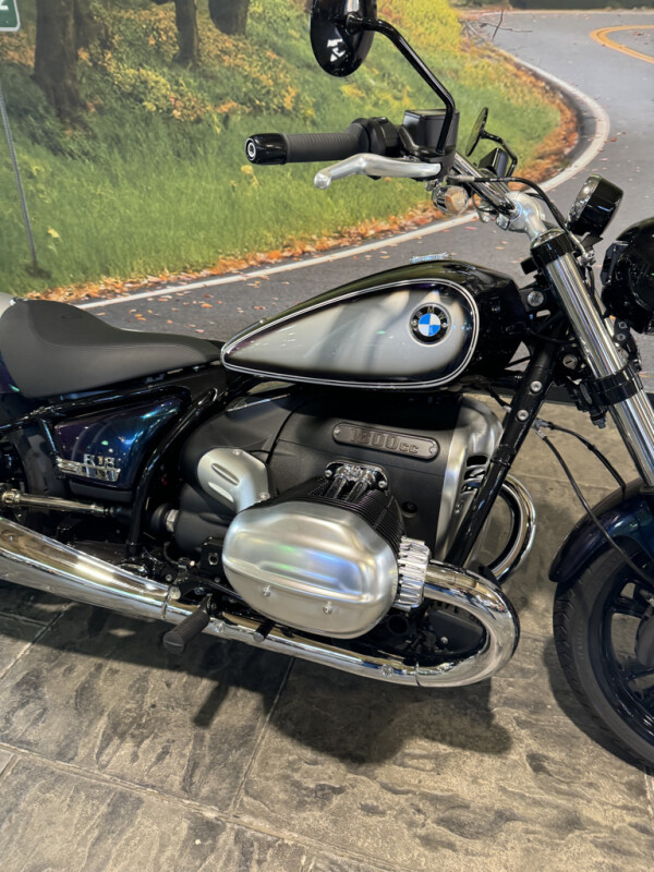 2022 BMW R1800 - Photo 3