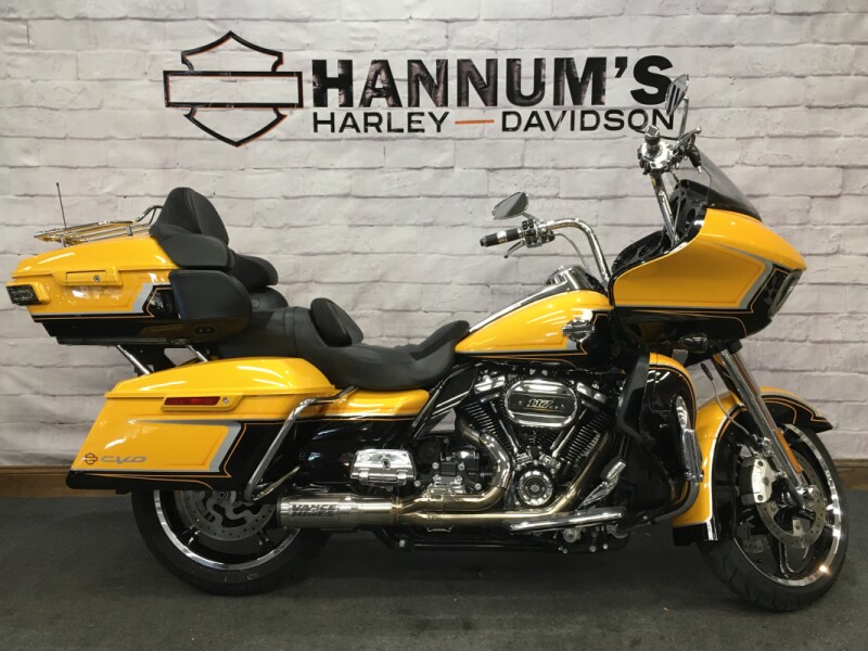 2022 Harley-Davidson<sup>®</sup> CVO™ Road Glide<sup>®</sup> Limited Hightail Yellow Pearl FLTRKSE