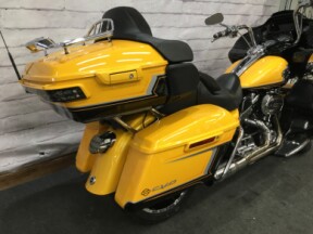 2022 Harley-Davidson<sup>®</sup> CVO™ Road Glide<sup>®</sup> Limited Hightail Yellow Pearl FLTRKSE thumb 1