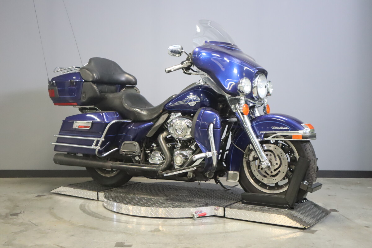 2007 Harley-Davidson Electra Glide Ultra Classic FLHTCU - Photo 3