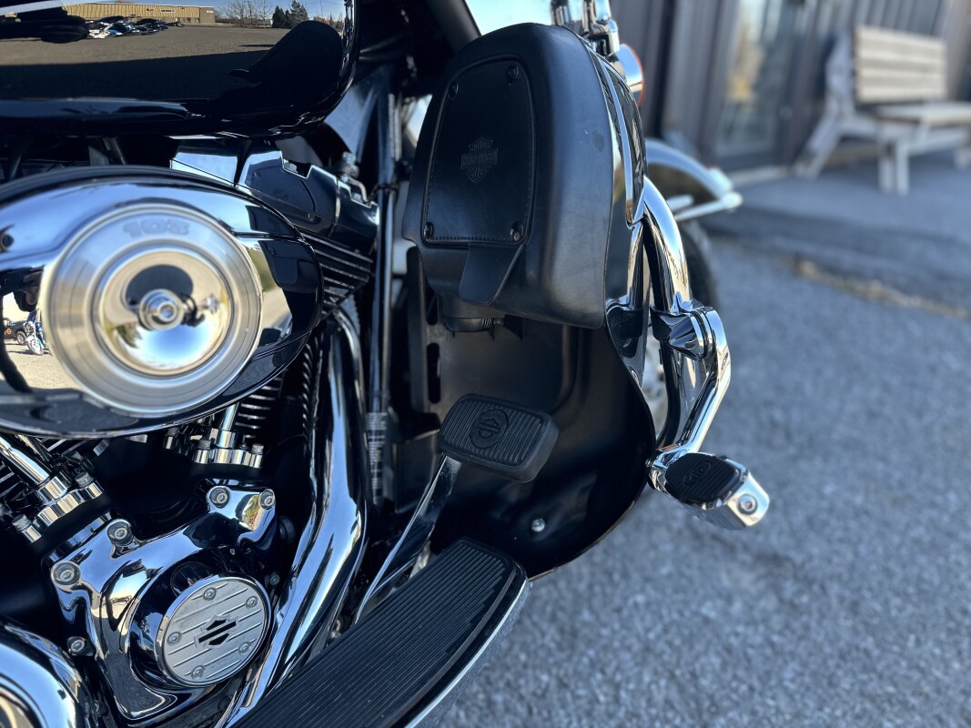 2011 Harley-Davidson Electra Glide Ultra Limited Vivid Black - Photo 10