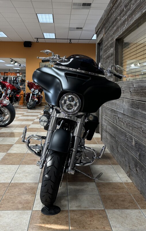 2022 Harley-Davidson Street Glide Special Black Denim - Photo 2