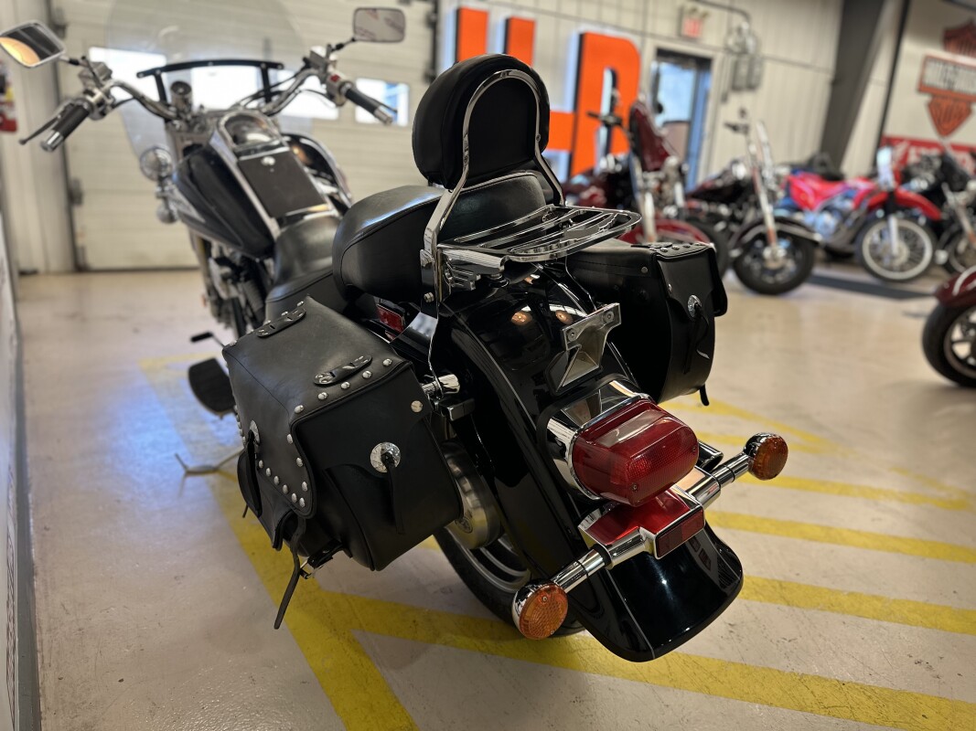 2002 Suzuki VL1500 Black - Photo 4