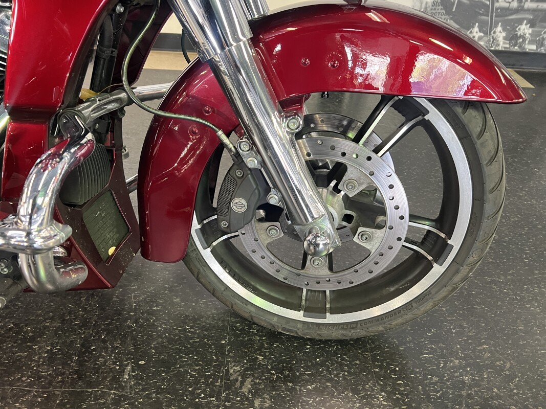 2017 Harley-Davidson Road Glide Special Velocity Red Sunglo FLTRXS - Photo 3