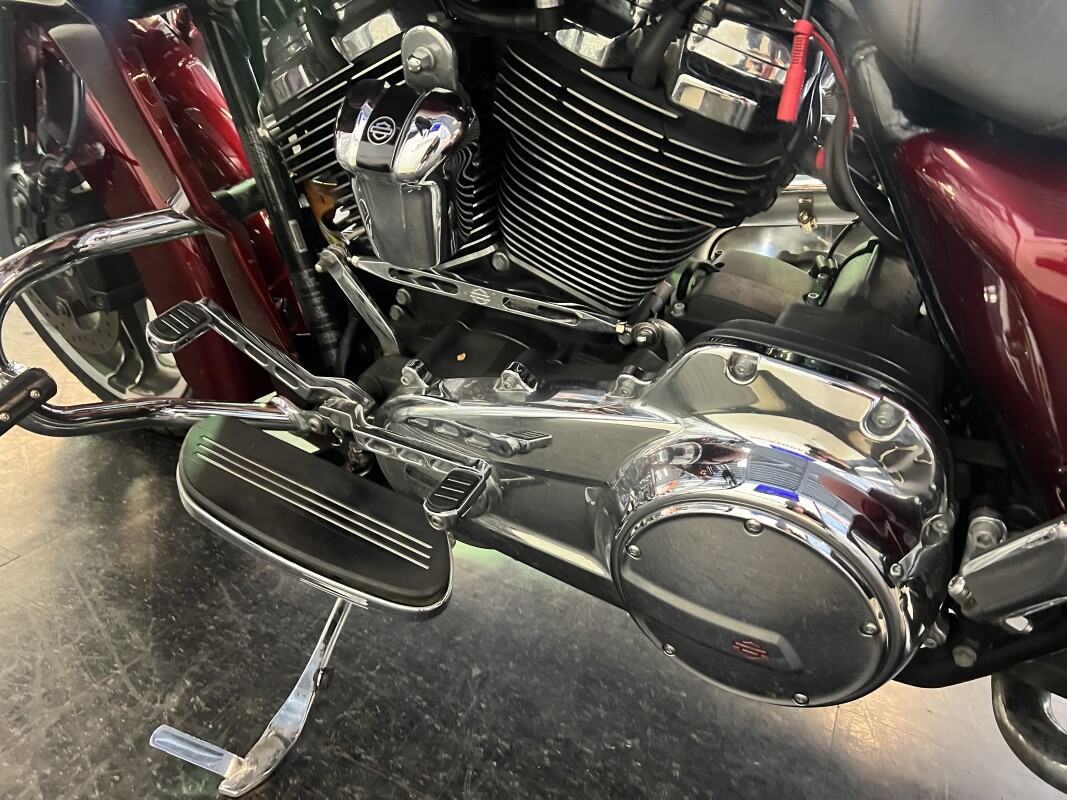 2017 Harley-Davidson Road Glide Special Velocity Red Sunglo FLTRXS - Photo 8