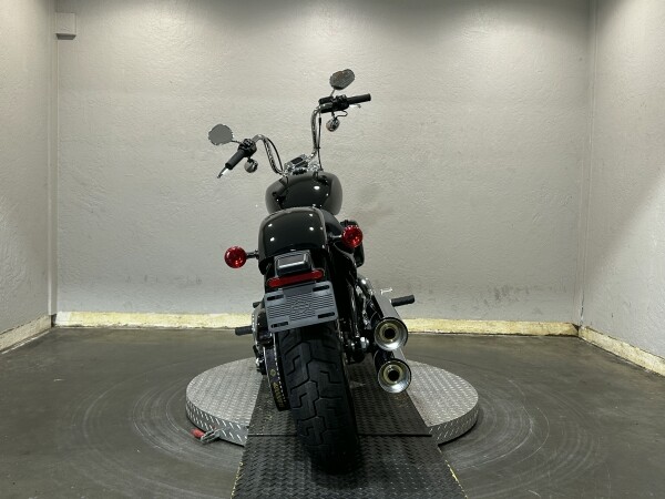 Harley-Davidson Softail Standard 2024 FXST 84389510DT VIVID BLACK - Photo 8