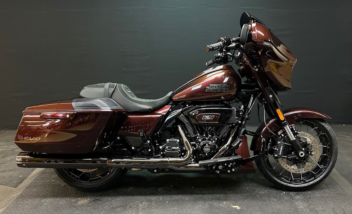 Harley-Davidson CVO Street Glide 2024 FLHXSE COPPERHEAD - Photo 2