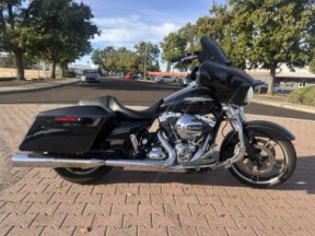 FLHXS 2016 Street Glide<sup>® thumb 3