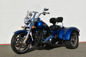 2022 Harley-Davidson® Freewheeler® FLRT thumb 1